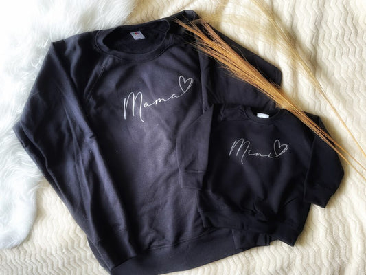 Twinning mama en mini sweater set hartje