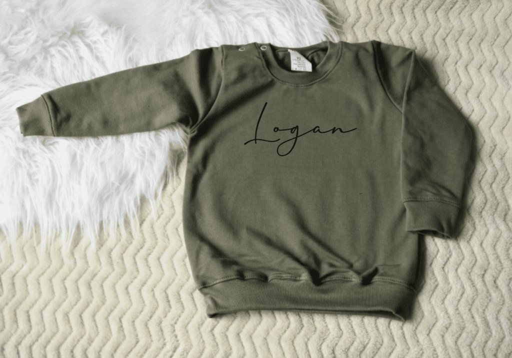 Sweater met naam lettertype sign